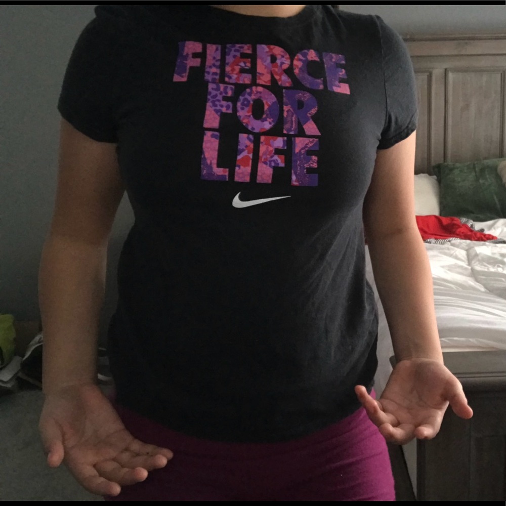 Black nike shirt only wore once !
